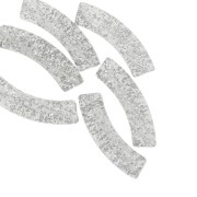 Perles tube incurvé en acrylique transparente 32x8 mm - Pailleté argenté x6|raw }}