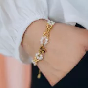 Perles d'eau douce baroques ovales irrégulières 4x3 mm - Grade AA Blanc x8