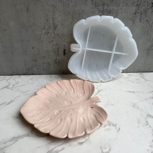 Moule silicone pour réaliser une coupelle forme feuille de Philodendron 16x15cm x1