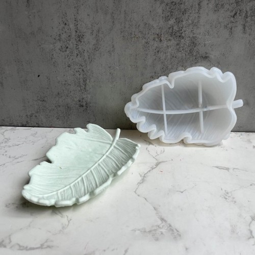 Moule silicone pour réaliser une coupelle forme feuille 16x11 cm x1