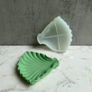 Moule silicone pour réaliser une coupelle forme feuille 13x13 cm x1|raw }}