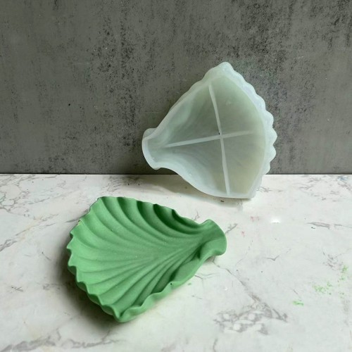 Moule silicone pour réaliser une coupelle forme feuille 13x13 cm x1