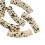Perles tube incurvé 32x8 mm en acrylique opaque - Beige Tacheté Noir x6