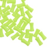 Perles tube de bambou en acrylique opaque 11x5 mm Vert Fluo x30