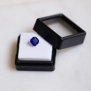 Iolite taille Princesse 6.4x6.2 mm - 1.02 cts