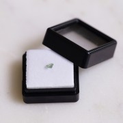 Saphir Trillion 4 mm - 0.35 cts