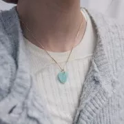 Pendentif coeur plat 19x16 mm en pierre gemme - Prehnite x1