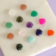 Sequin coquillage 12 mm en pierre gemme - Rubis Zoisite x1