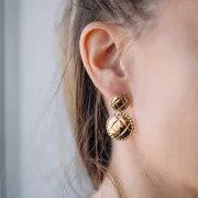 Clous d'oreilles rond 14 mm - effet matelassé - Acier inoxydable 304L Doré x2