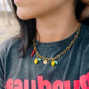 Breloque piment 15x4 mm Resine époxy - Acier inoxydable 316L Doré - Lilas x1