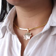 Pendentif soleil martelé 29 mm - Doré à l'or fin x1