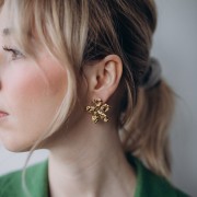 Boucles d'oreilles fleur martelées 27x29 mm - Acier inoxydable 304L Doré x2