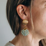 Clous d'oreilles rond strié 23 mm avec anneau fermé - Doré à l'or fin x2
