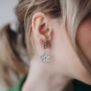 Clous d'oreilles fleur 11x9 mm avec anneau fermé - Argent 925 Doré à l'or fin x2