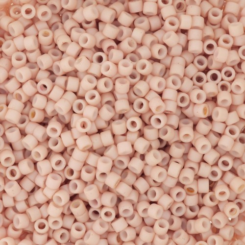 Toho Aiko 11/0 1.6 mm TA01764 - Opaque Ebi Mat x4g