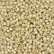 Toho Treasures 1.8 mm TO1TPF559 - PF Galvanized Yellow Gold x8g|raw }}