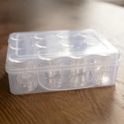 Malette de rangement pour perles et fournitures 15.5x11.5 cm avec 12 boites x1