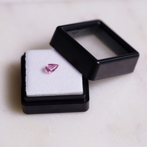 Saphir Padparadscha taille poire - 6.2x3.9 mm - 0.45 cts