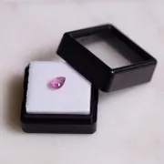 Saphir Padparadscha taille poire - 6.9x4.9 mm - 0.80 cts