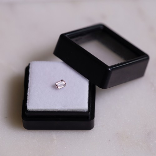 Saphir rectangle 4x3 mm - 0.35 cts