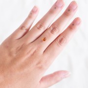 Citrine naturelle ovale forme pain de sucre - 5.9x4 mm x1