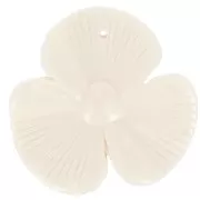 Pendentif fleur 3 pétales 42x43 mm en résine opaque - Crème x1