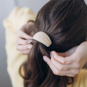 Accessoire pour cheveux - pour chouchou élastique - 52x28 mm en résine Bleu nuit métallisé