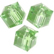 Cubes PureCrystal 5601 8 mm - Reinvented Peridot x1|raw }}