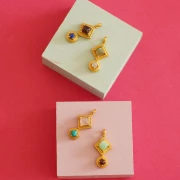 Pendentif ethnique 21x10mm - Doré à l'or fin - Quartz rose - imitation turquoise