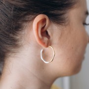 Créoles ouvertes 29 mm avec résine époxy - Acier inox 304L Doré - Blanc x2