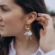 Clous d'oreilles fleur marguerite 24 mm anneau ouvert - Acier inox 304L Doré x2