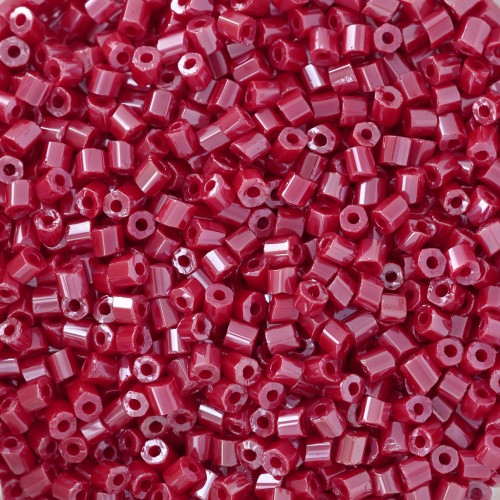 Preciosa Perles rocailles Two Cuts 11/0 2 mm - Opaque Red Coral Sfinx x20g