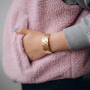 Bracelet large design martelé réglable 20x155 mm - Acier inoxydable 304L Doré x1