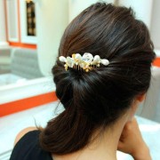 Barrette peigne à cheveux 67x37 mm Doré x1