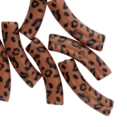 Perles tubes incurvés acrylique opaque 32x8mm - Motif guépard - Marron - Noir x4