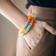 Perles tube incurvé en acrylique opaque 35x11mm - Lichen marbré x6