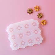 Moule en silicone Géa Creations pour réaliser des pendentifs soleil 19 mm x1