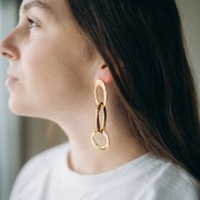 Intercalaire ovale irrégulier martelé 35.5x17.5 mm - Doré à l'or fin x1