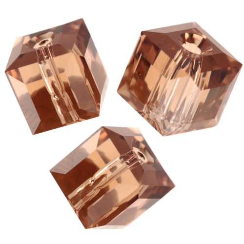 Cube PureCrystal 5601 6 mm - Reinvented Light Smoked Topaz x1