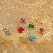 Breloque ovale 8x6 mm en Quartz rose et cabochon 3 mm Grenat - Doré à l'or fin x1