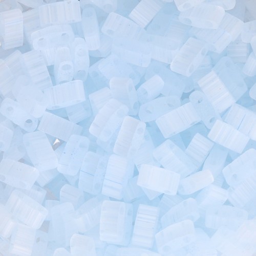 Miyuki Half Tila Beads 5x2.3x1.9 mm HTL-2561 - Silk Pale Light Blue x10g