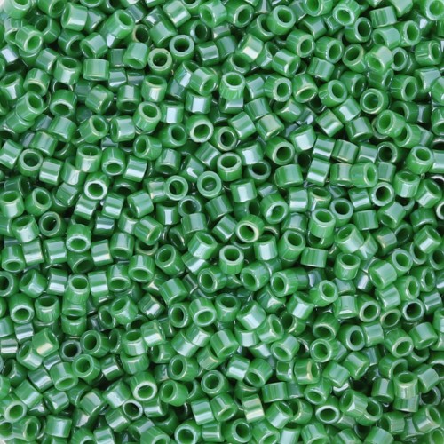 Toho Aiko 11/0 1.6 mm TA01130D - Opaque Shamrock Luster x4g