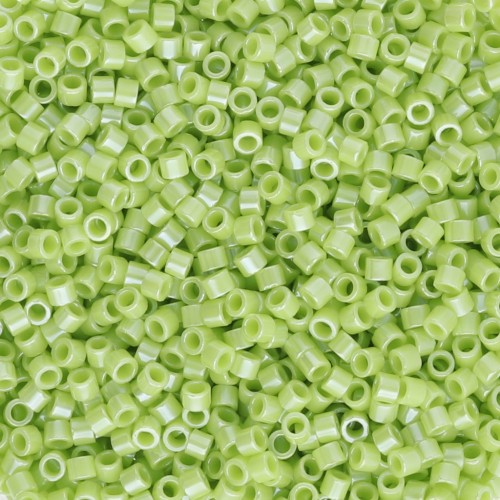 Toho Aiko 11/0 1.6 mm TA01131 - Opaque Sour Apple Luster x4g