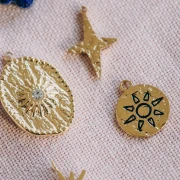 Mes bijoux DIY - Kit bijoux Collier charms Astres en Acier Inoxydable Doré