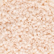 Miyuki Delica 11/0 DB1490 - Opaque Bisque White paquet de 100g|raw }}