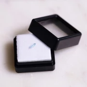 Aigue Marine rectangle 4.5x2.6 mm - 0.25 cts