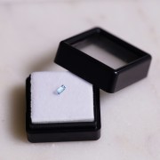 Aigue Marine rectangle 4x2 mm - 0.30 cts|raw }}