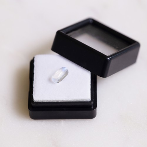 Pierre de lune rectangle 8.4x4.1 mm - 1.05cts