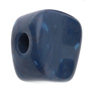 Perle cube irrégulier 15x13 mm en résine opaque - Marbré Bleu jean x1
