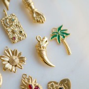 Pendentif dent et tête de tigre 27x11 mm - Acier inoxydable 304 Doré x1